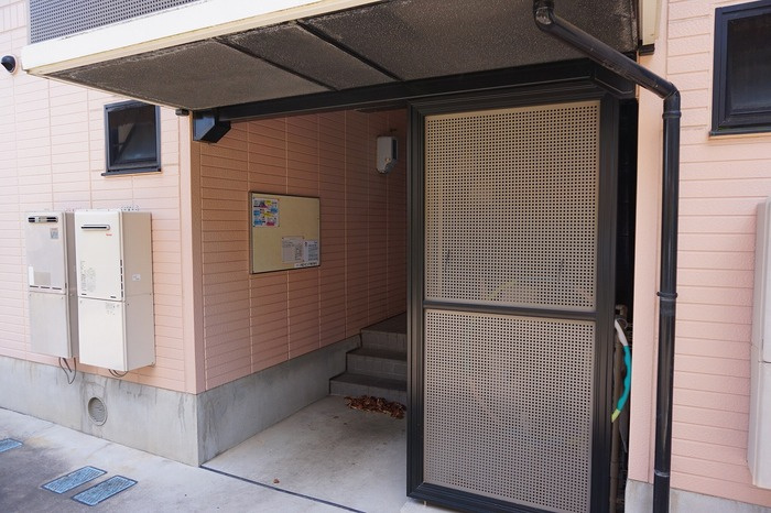 レジデンス大岡Ｂ　　　刈谷市近郊の賃貸はクラスホームのエントランス