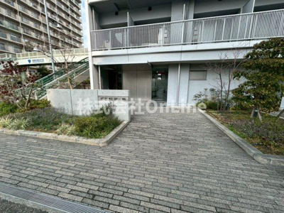 【エントランス】 | アーバンエース関目パル