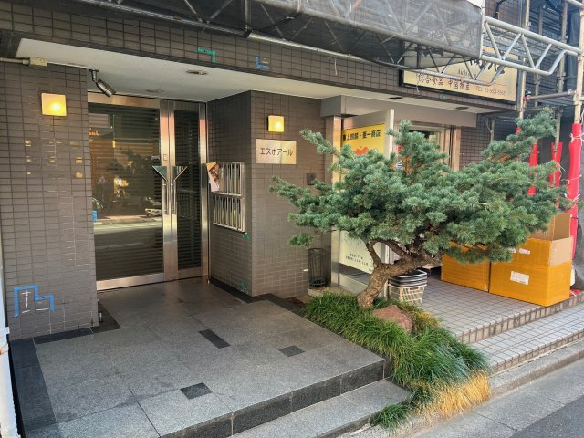 エスポアール三ノ輪のエントランス