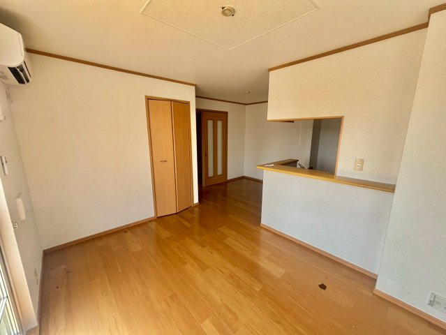 ブルック・パーク・サイドの居間・リビング