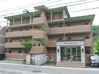 広島市安佐北区落合１丁目の賃貸マンションの外観