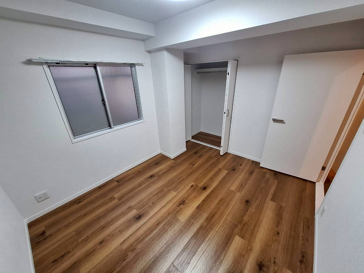 エスポワール三ノ輪の洋室