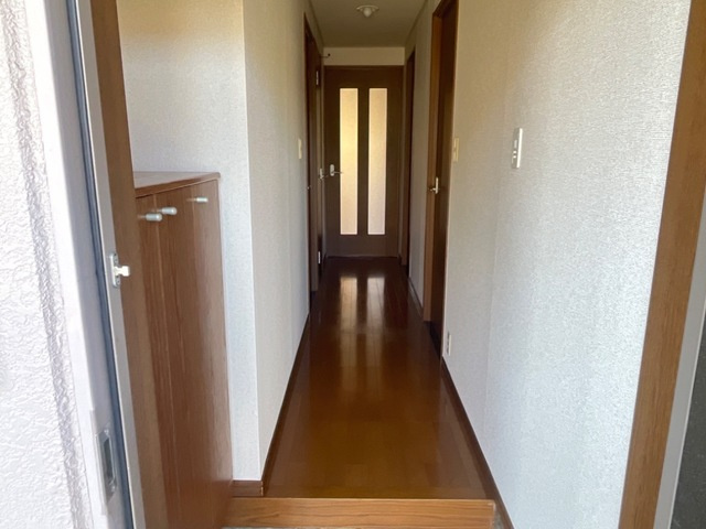 ヒルズ牧の池の玄関