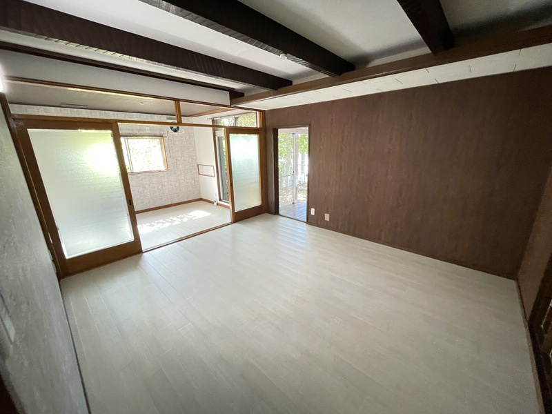 垂水区舞子坂三丁目戸建ての洋室|洋室１