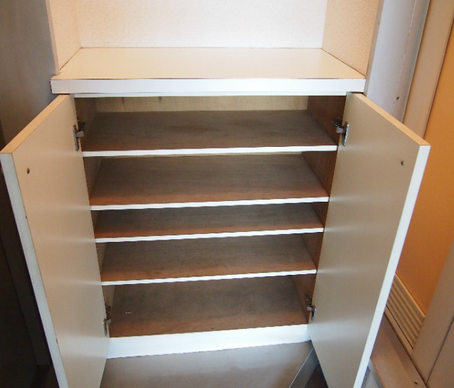 プチヴェルデュールの玄関