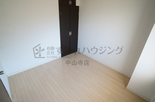 メゾン東野の居間・リビング|参考、同建物・同間取りの号室