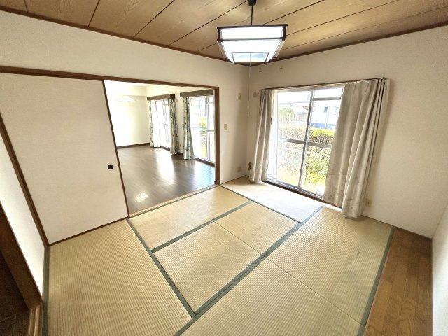 ウェル・メロード狩場台第２-14号棟の和室