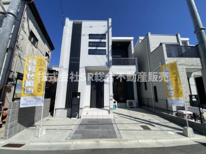 フロックスタウン中鴻池町A棟の外観|令和5年築の未入居物件♪耐震等級3相当構造計算書も付いてます！