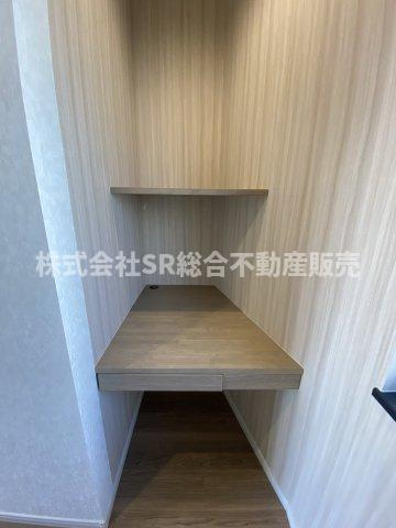 フロックスタウン中鴻池町A棟の内装|2Fには集中できそうなワークスペースもあります！