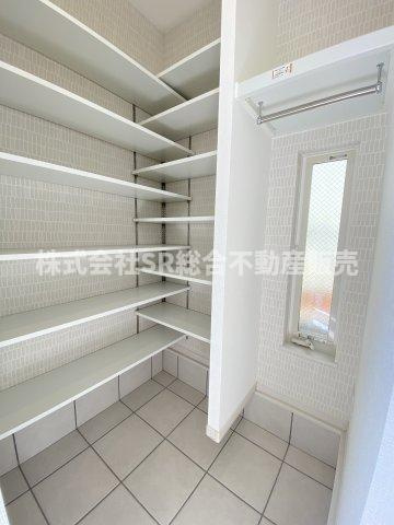 フロックスタウン中鴻池町A棟の収納|容量たっぷりのSIC♪ご家族分の靴は全部収納できます！