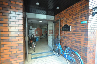 【エントランス】