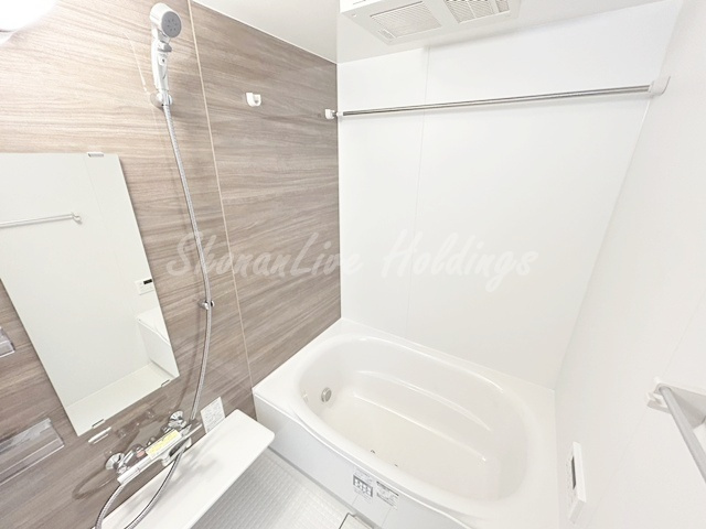 横浜市戸塚区俣野町のアパートの浴室|※同施工別建物