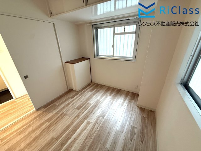 甲南第11兵庫コーポラスの洋室|落ち着いた色調の洋室です