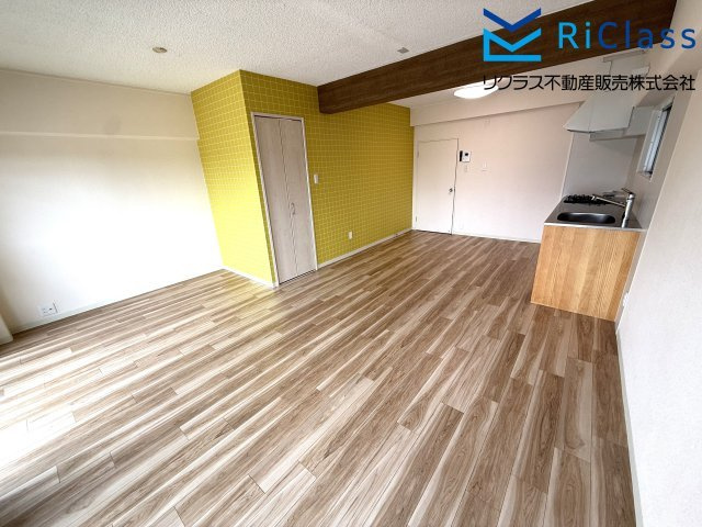 甲南第11兵庫コーポラスの居間・リビング|おしゃれなリビングです