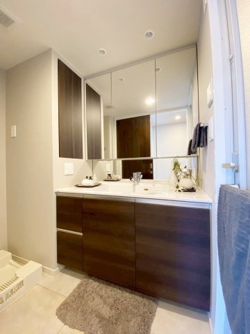 ベイシティタワーズ神戸ＷＥＳＴの独立洗面台