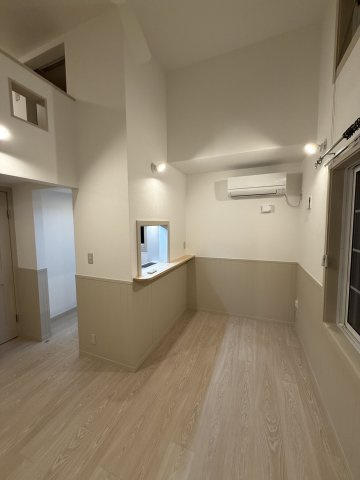 プリマ八王子壱番館の居間・リビング