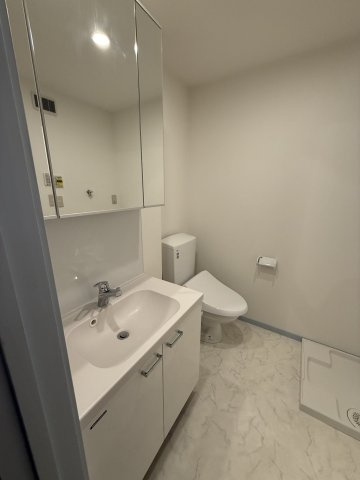 プリマ八王子壱番館の独立洗面台