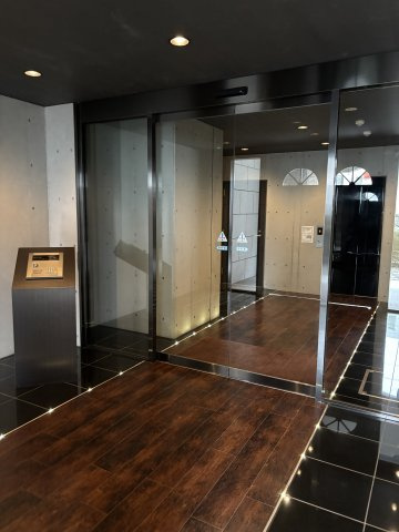 ＰＯＷＥＲＨＯＵＳＥ/ＴＣのエントランス