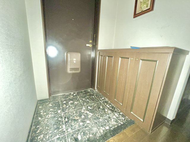 サンコーポ佐鳴台　中央区佐鳴台一丁目の玄関|靴が沢山ある方にも嬉しい収納スペースです。