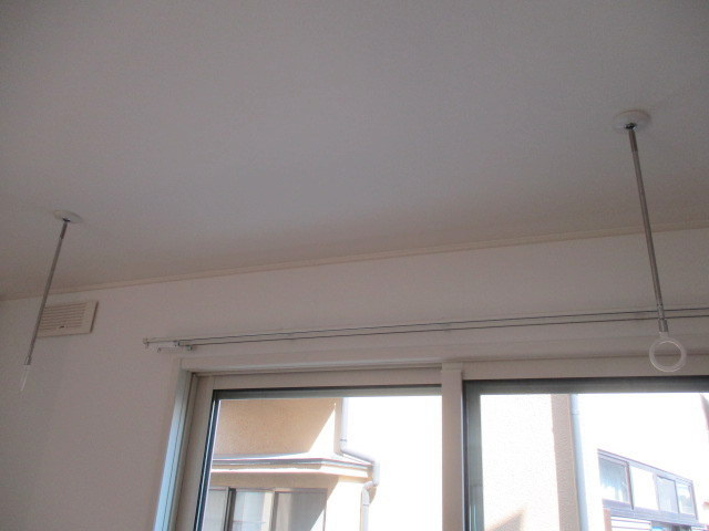 グレイスのその他|雨の日も安心　室内物干フック