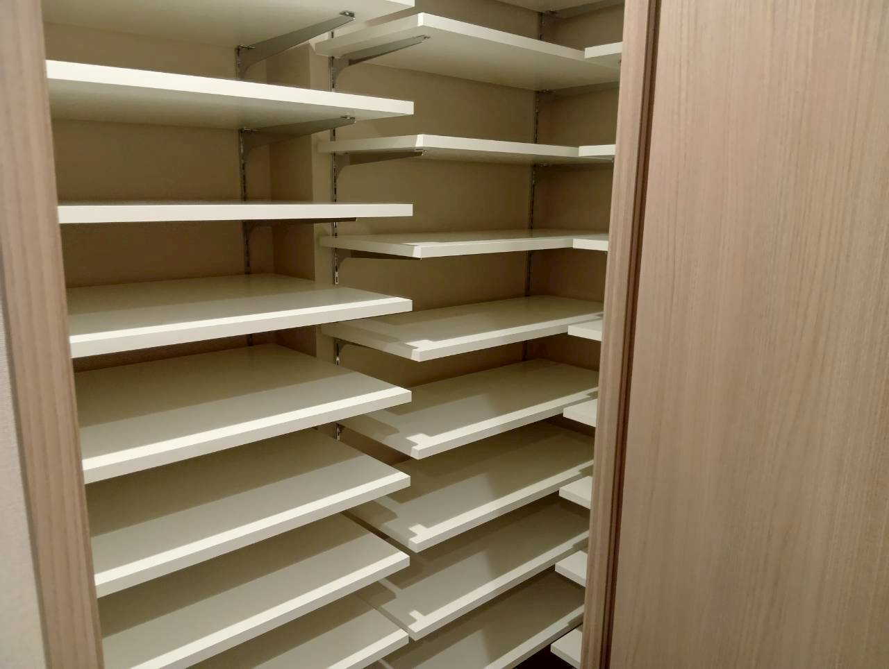 プラウドタワー渋谷　18階の収納|令和8年3月16日撮影　シューズクローゼット