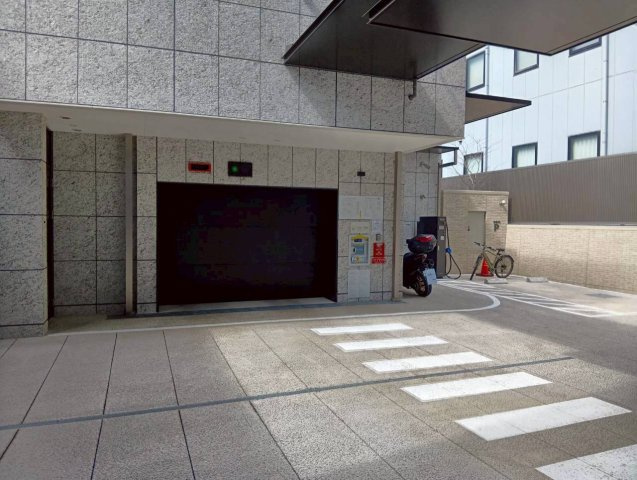 プラウドタワー渋谷　18階の駐車場|令和8年3月16日撮影　