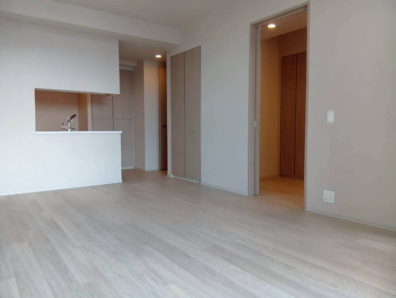 プラウドタワー渋谷　18階の居間・リビング|令和8年3月16日撮影　