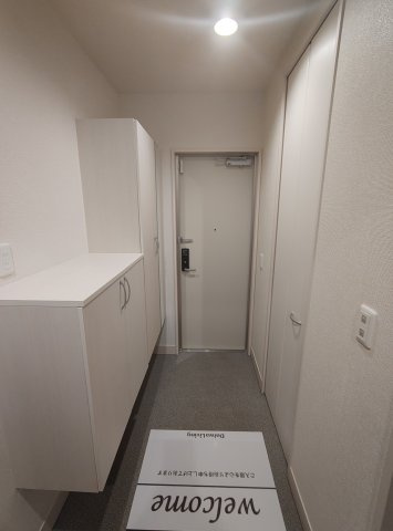 D-room高羽の玄関