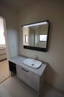 【独立洗面台】 | 【仲介手数料無料！！】府中市若松町3丁目　新築戸建て（全3棟）2号棟　5990万円