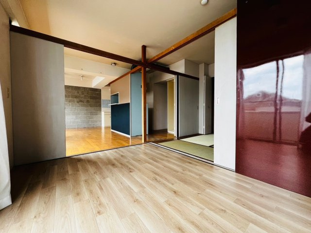 ソレイユ王塚台の居間・リビング