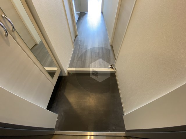 グランドゥーエ永和駅前の玄関