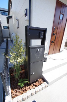 【その他】 | 【仲介手数料無料！！】府中市若松町3丁目　新築戸建て（全3棟）3号棟　6390万円 | 宅配ボックス