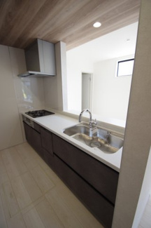 【キッチン】 | 【仲介手数料無料！！】府中市若松町3丁目　新築戸建て（全3棟）3号棟　6390万円