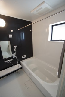 【浴室】 | 【仲介手数料無料！！】府中市若松町3丁目　新築戸建て（全3棟）3号棟　6390万円