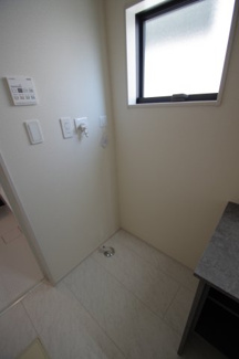 【ランドリースペース】 | 【仲介手数料無料！！】府中市若松町3丁目　新築戸建て（全3棟）3号棟　6390万円