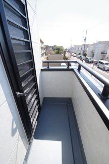 【バルコニー】 | 【仲介手数料無料！！】府中市若松町3丁目　新築戸建て（全3棟）3号棟　6390万円