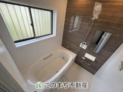 【浴室】 | 小山市羽川再生住宅　１ | 新品未使用のユニットバス☆足を延ばしてゆったり入浴できる一坪タイプのお風呂です☆