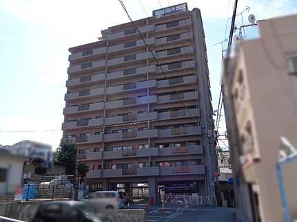 ランドコア呉本通の外観