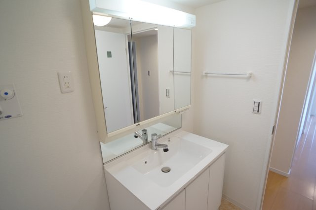 宝塚コートハイツの洗面所