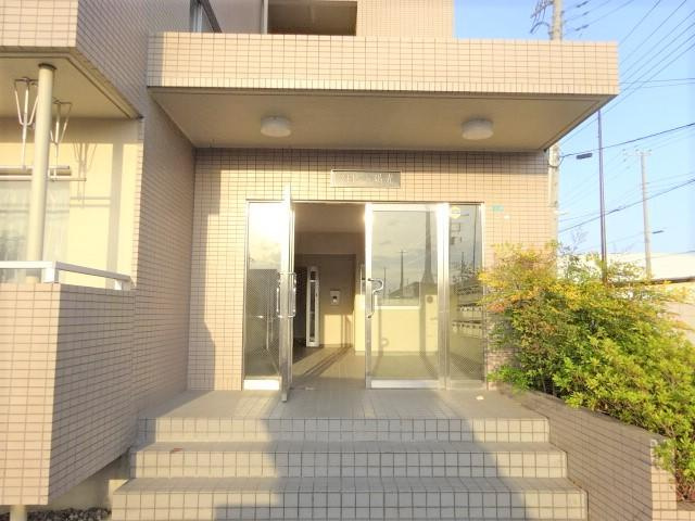 さいたま市桜区町谷４丁目の賃貸マンションのエントランス