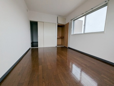 さいたま市桜区町谷４丁目の賃貸マンションの居間・リビング