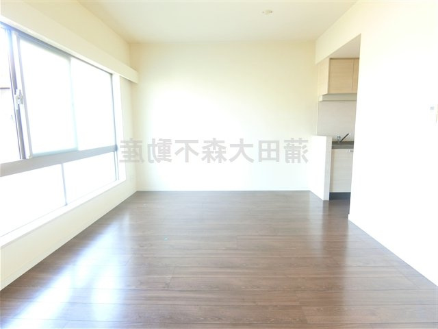 ミストラルコート(MISTRAL　COURT)の居間・リビング|LDK