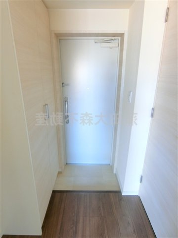 ミストラルコート(MISTRAL　COURT)の玄関