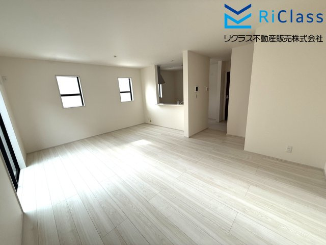 新築戸建　神戸市北区筑紫が丘１丁目8の居間・リビング|使いやすいリビングです