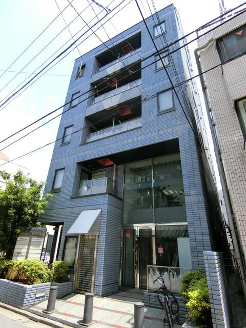 フェイヴァーフィールド池袋のエントランス