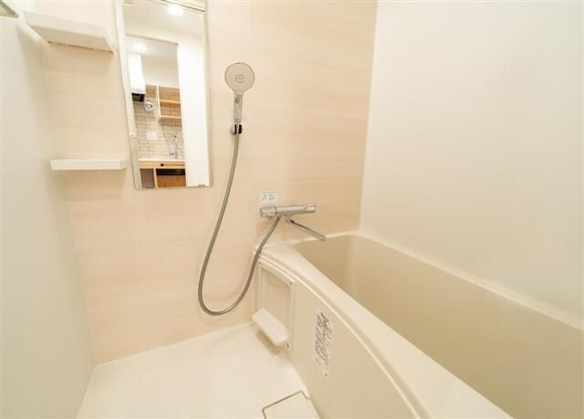ロイヤルハイツ新宿御苑の浴室
