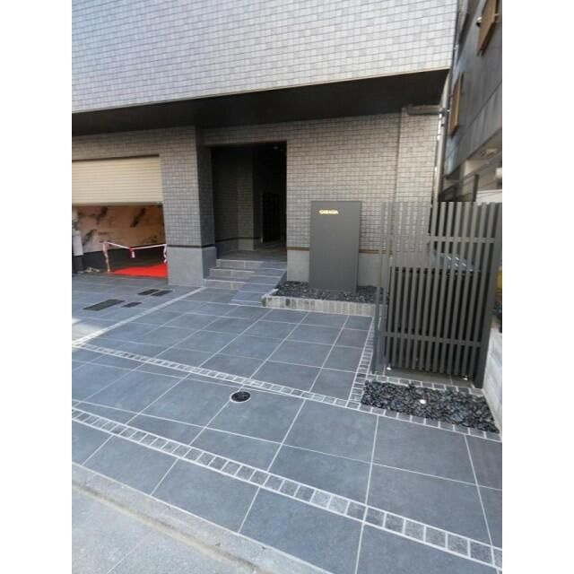 ＧＡＲＡＧＩＡ　　ガレージアのエントランス