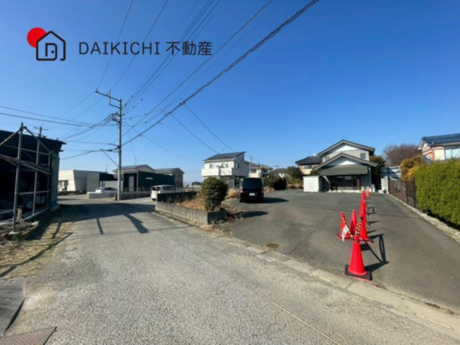【前面道路含む現地写真】 | 行田市谷郷3丁目　中古戸建