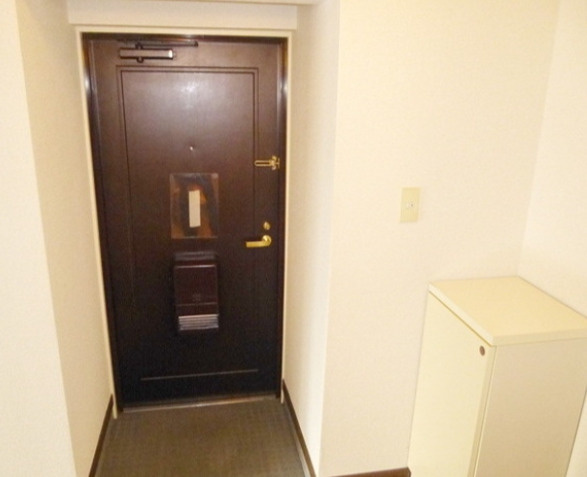 イクス中野の玄関