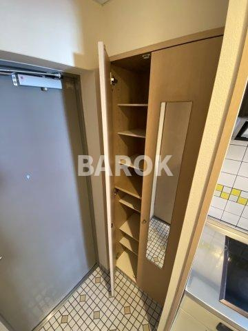 福岡市博多区住吉４丁目の賃貸マンションの玄関